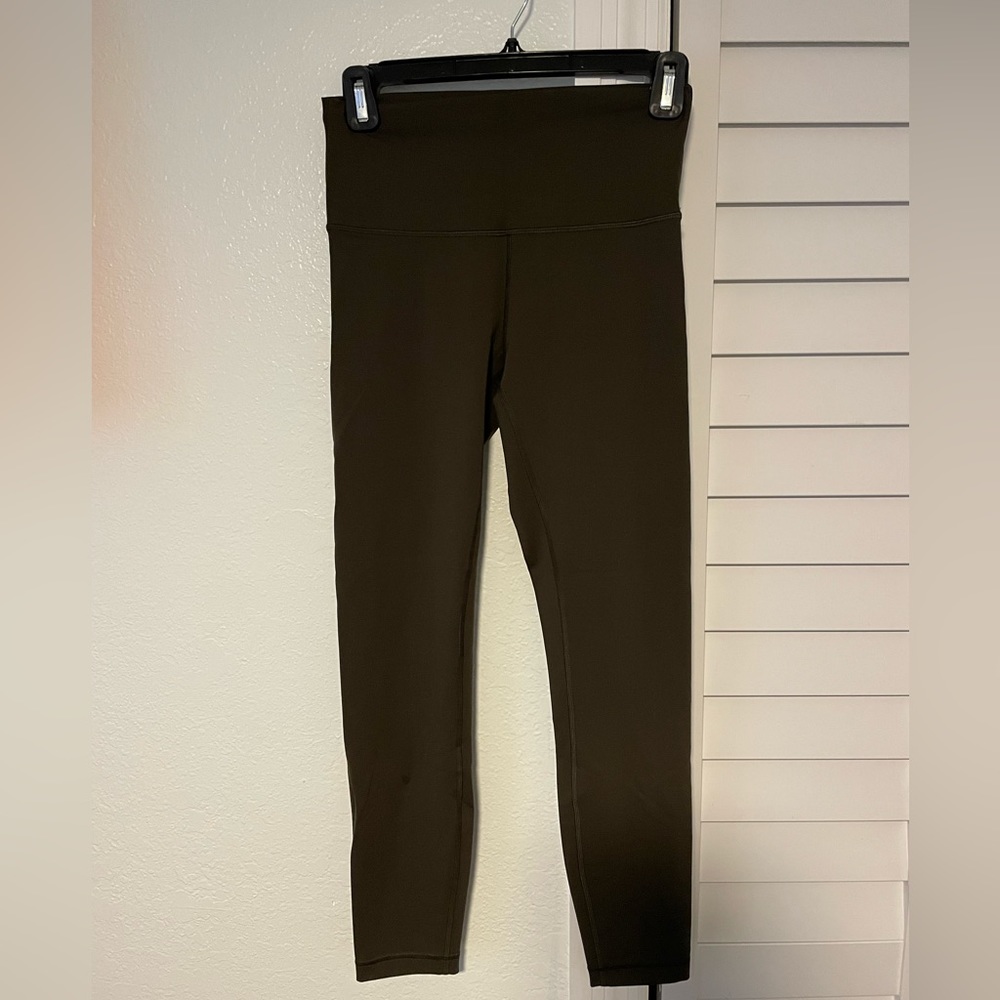 Lululemon Wunder Train High Rise Tight 25” in Dark Olive